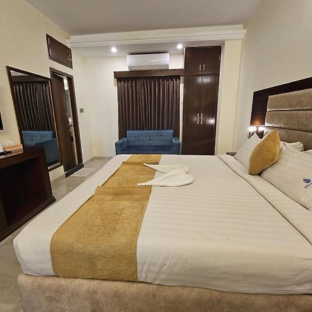 White Park Hotel & Suites Chittagong Exterior foto